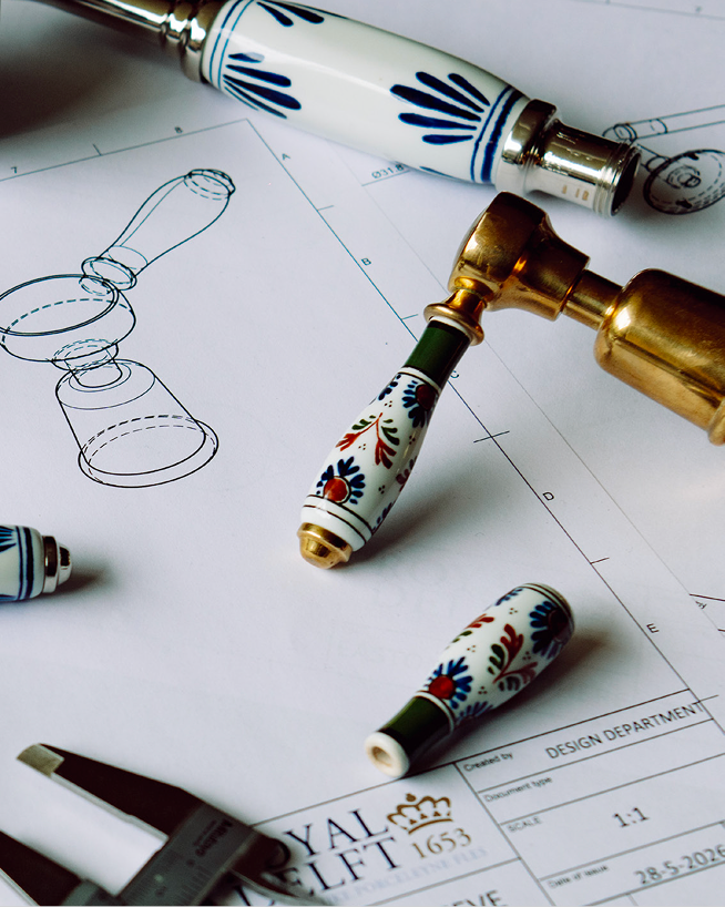 Hand-painted Royal Delft handles on Waterworks design drawings