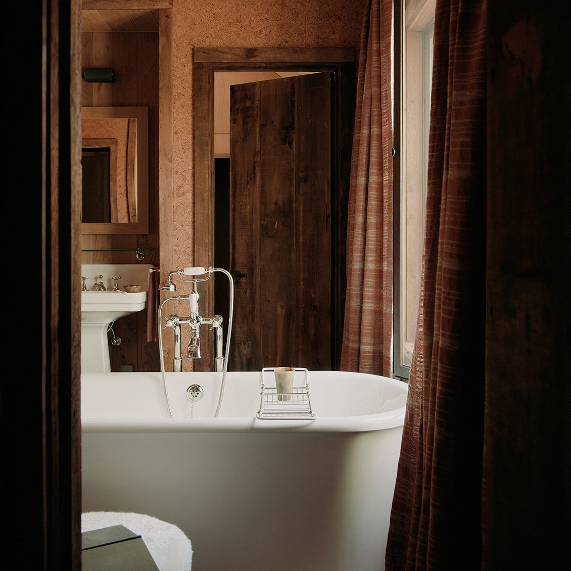 カミュコニャックAfter the bath カミュ・コレクションルノワール「浴後の女」 - Cognac-Expert.com