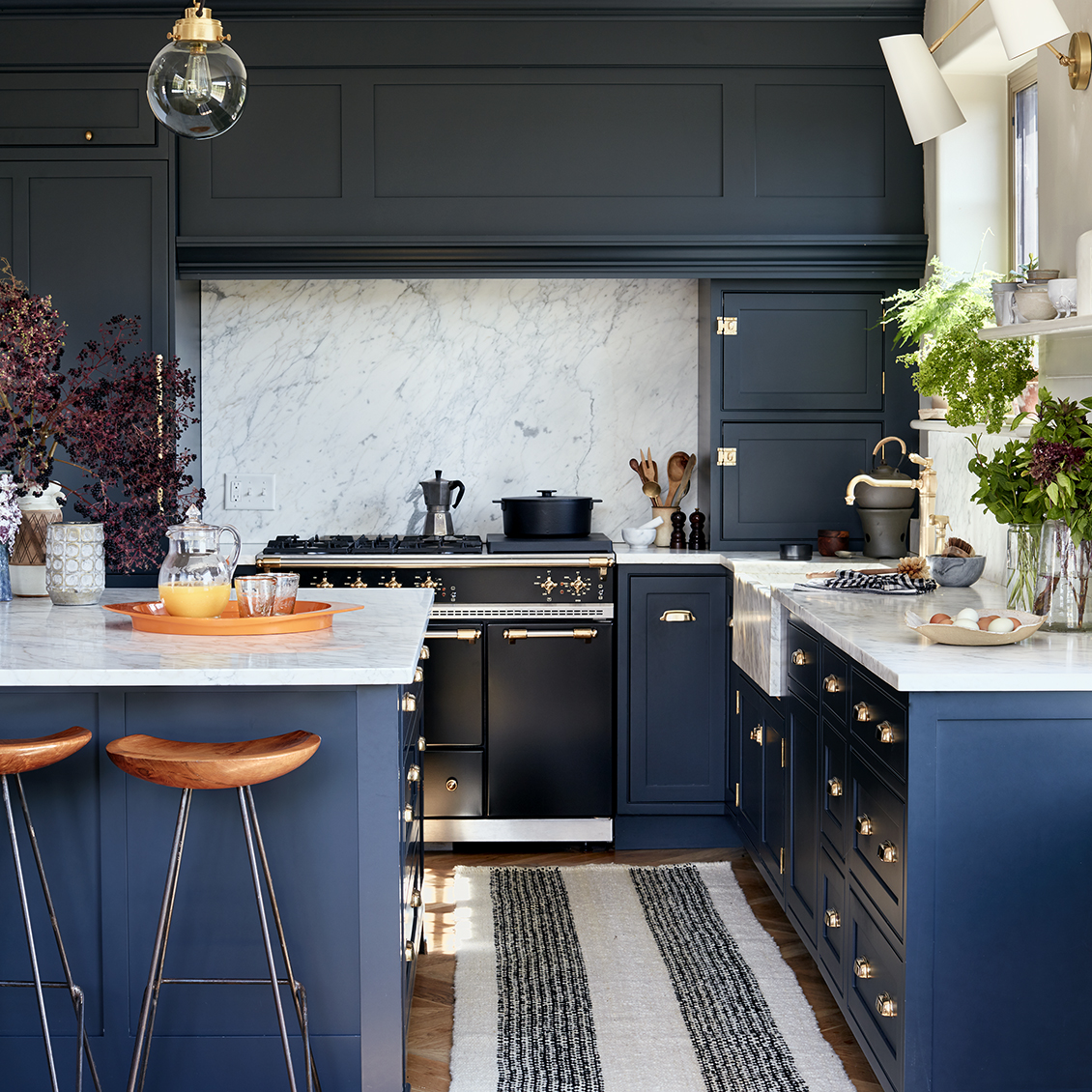 Discover Julia One Hole High Profile Kitchen Faucet, Metal Lever Handle