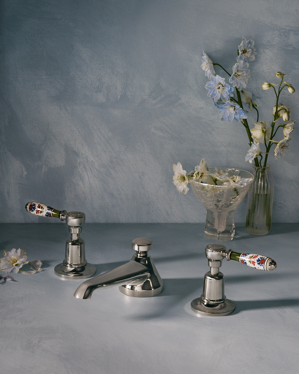 Low Profile Lavatory Faucet with Royal Delft Polychrome Earthenware Lever Handles